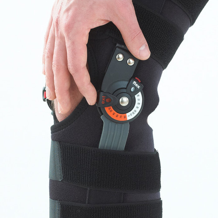 Neo G Adjusta Fit Hinged Open Knee Brace, One Size, , large