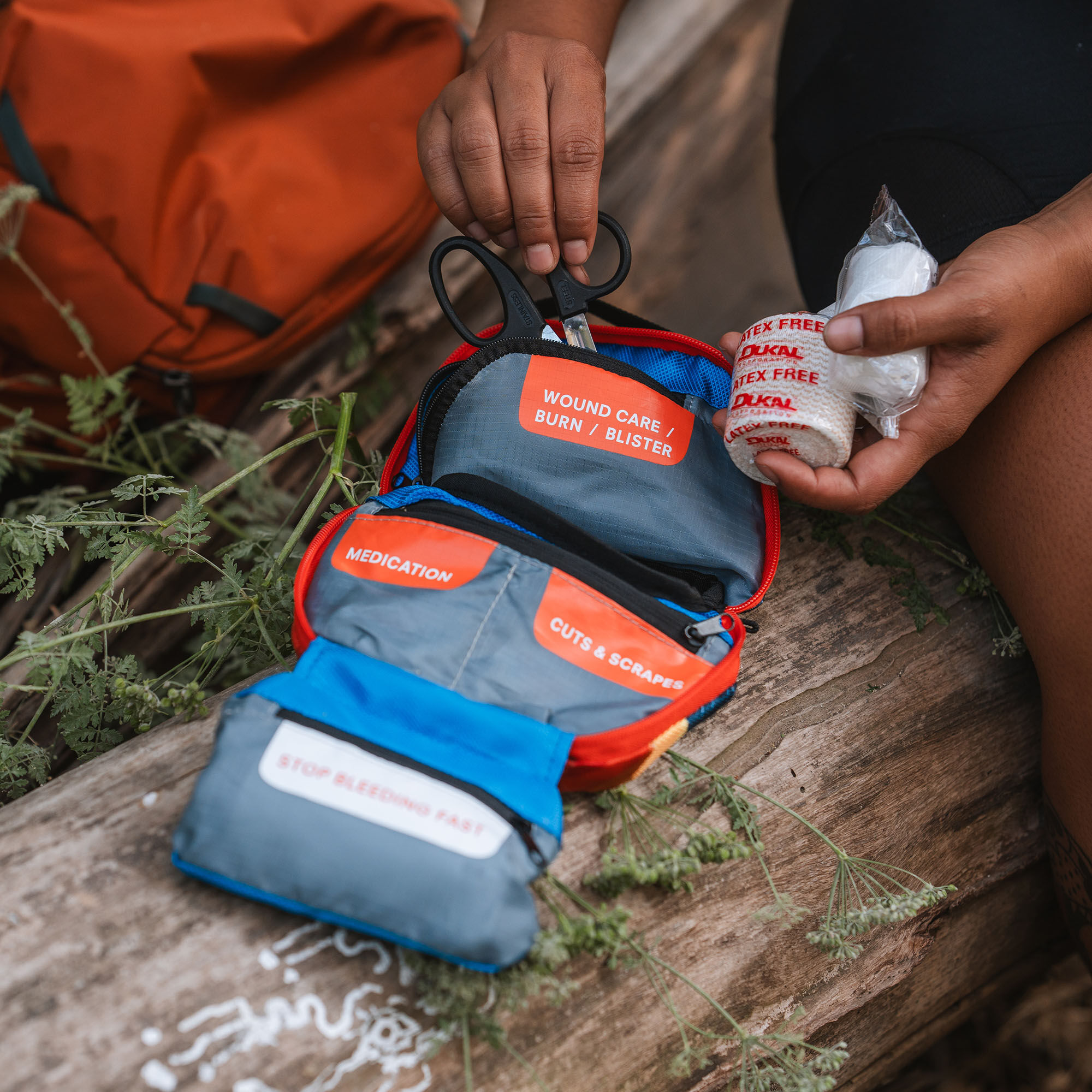 Adventure Medical Mountain Series Hiker Kit, Sunset, large