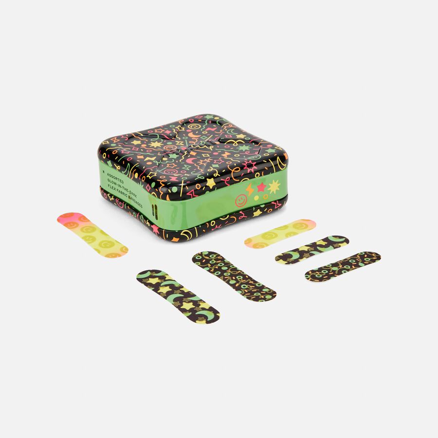 Welly Bravery Badges Glow-in-the-Dark Bandages, 39 ct., , large image number 4