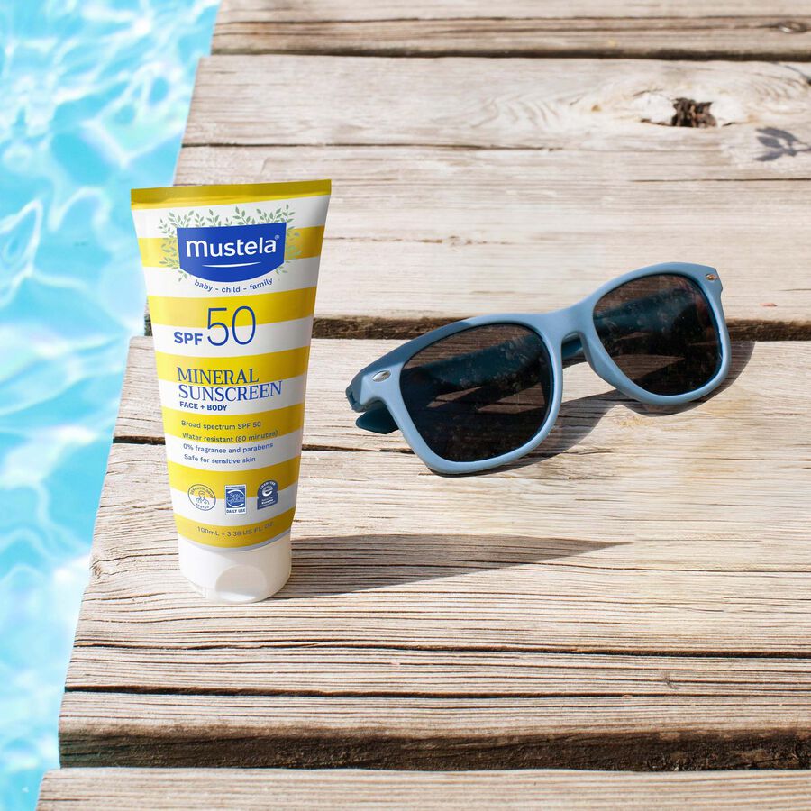 Mustela Mineral Sunscreen Lotion, SPF 50, 3.38 oz., , large image number 2